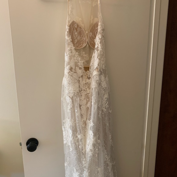 Calla Blanche L’amour Designer Wedding Gown Size 10 - Picture 5 of 16